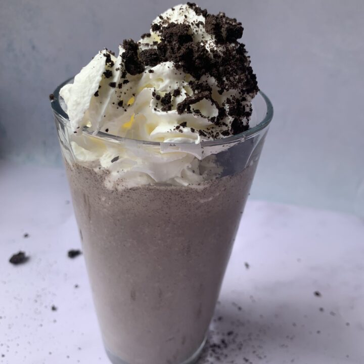 Quick 3 Ingredient Oreo Milkshake