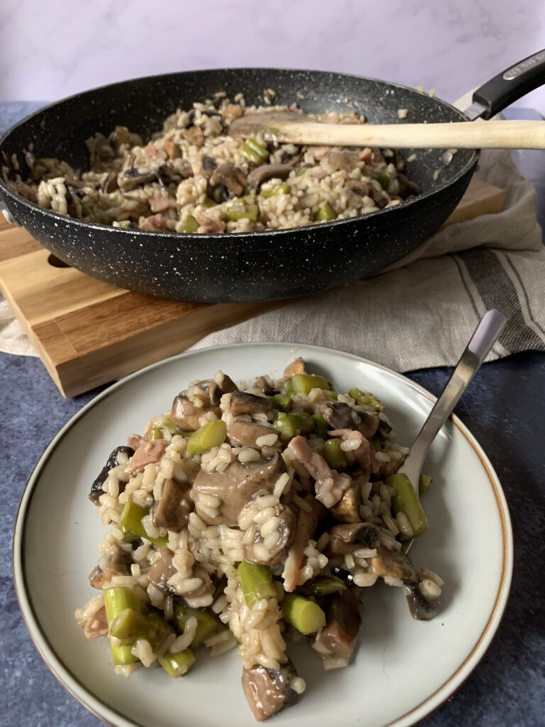 Easy mushroom, asparagus and bacon risotto recipe