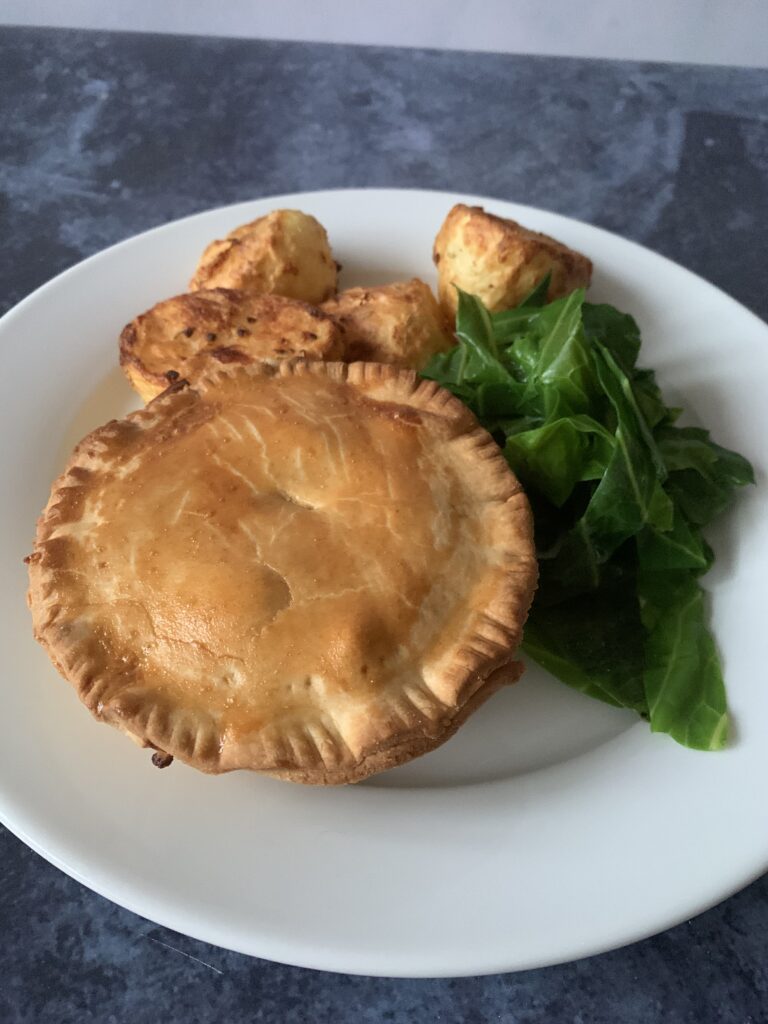 Easy Creamy Chicken and Vegetable Pie Recipe