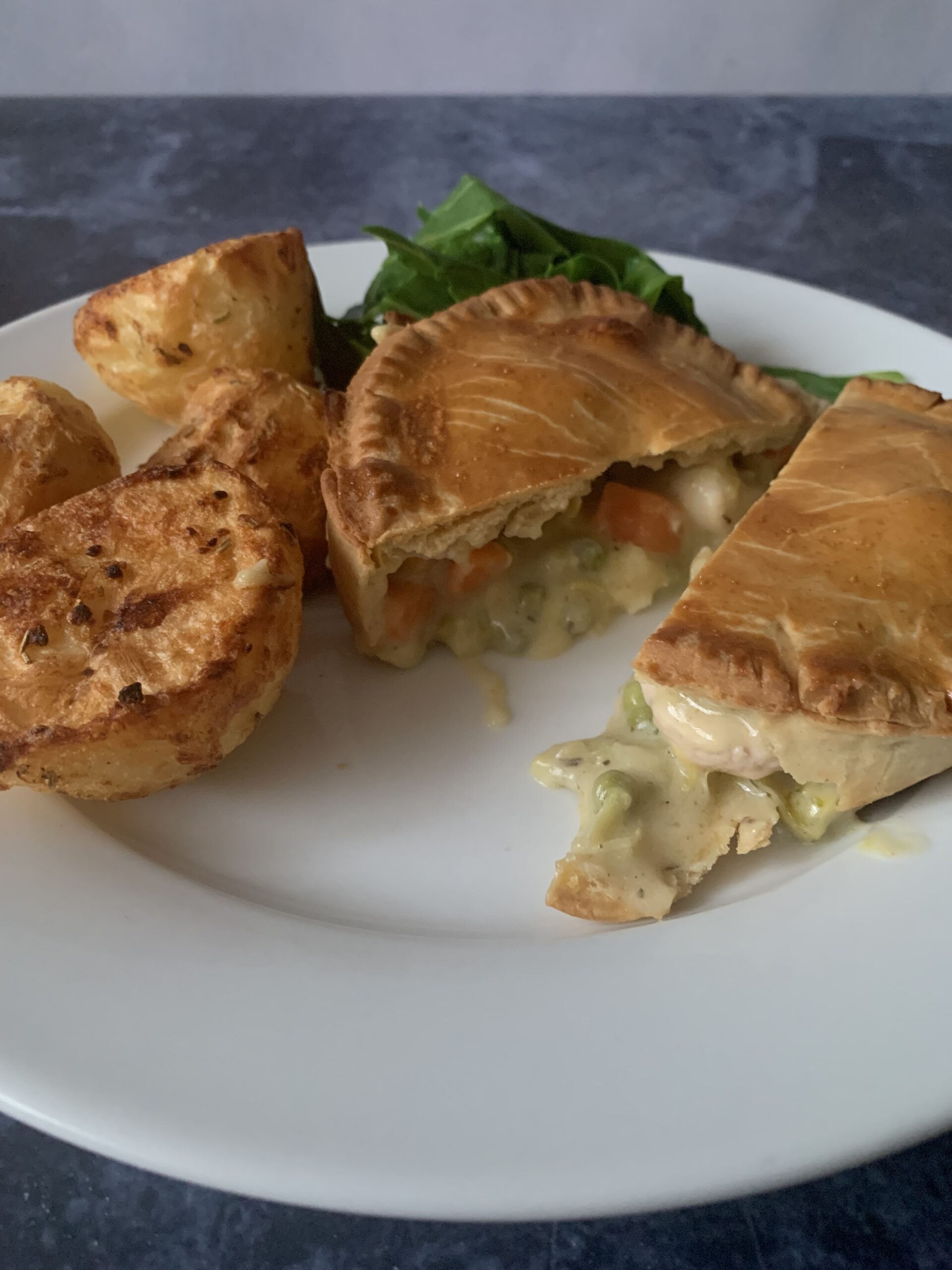 Easy Creamy Chicken and Vegetable Pie Recipe