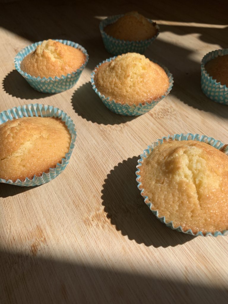 Simple fairy cake recipe that is ready in under 20 minutes!