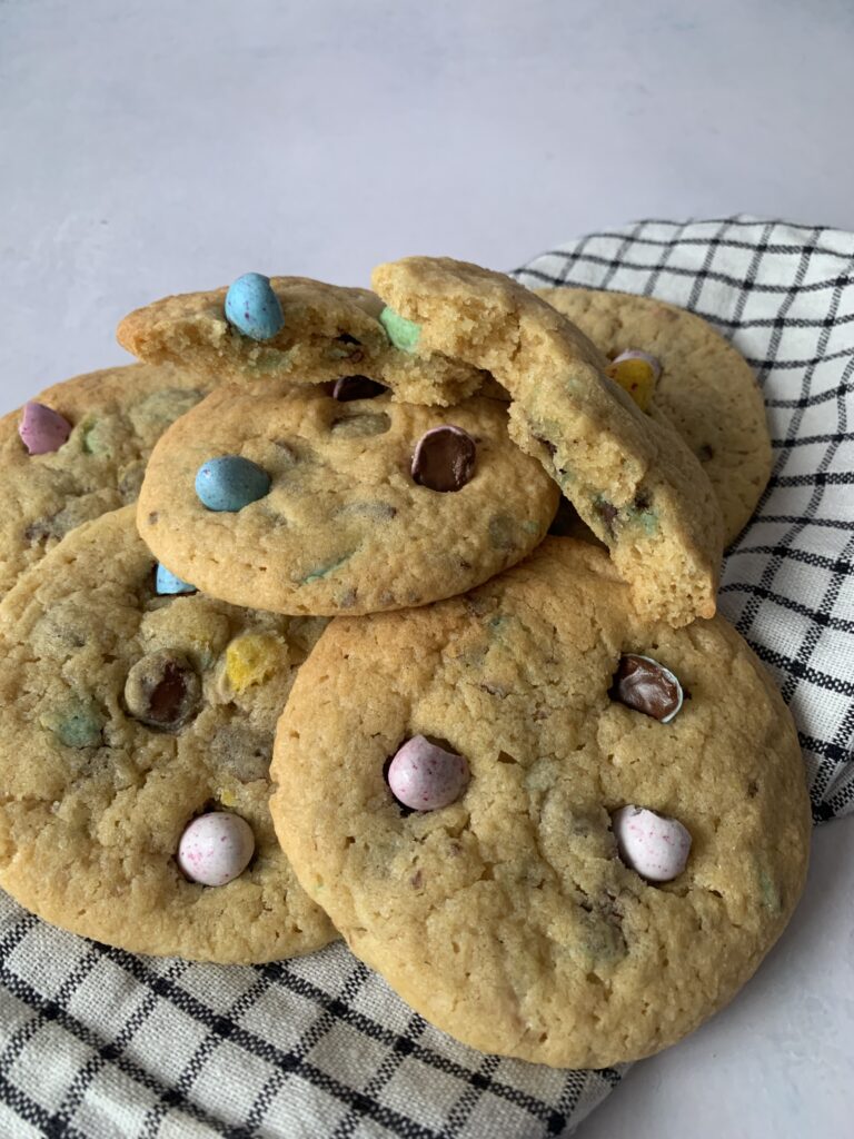 Yummy & Quick Mini Egg Cookies Recipe